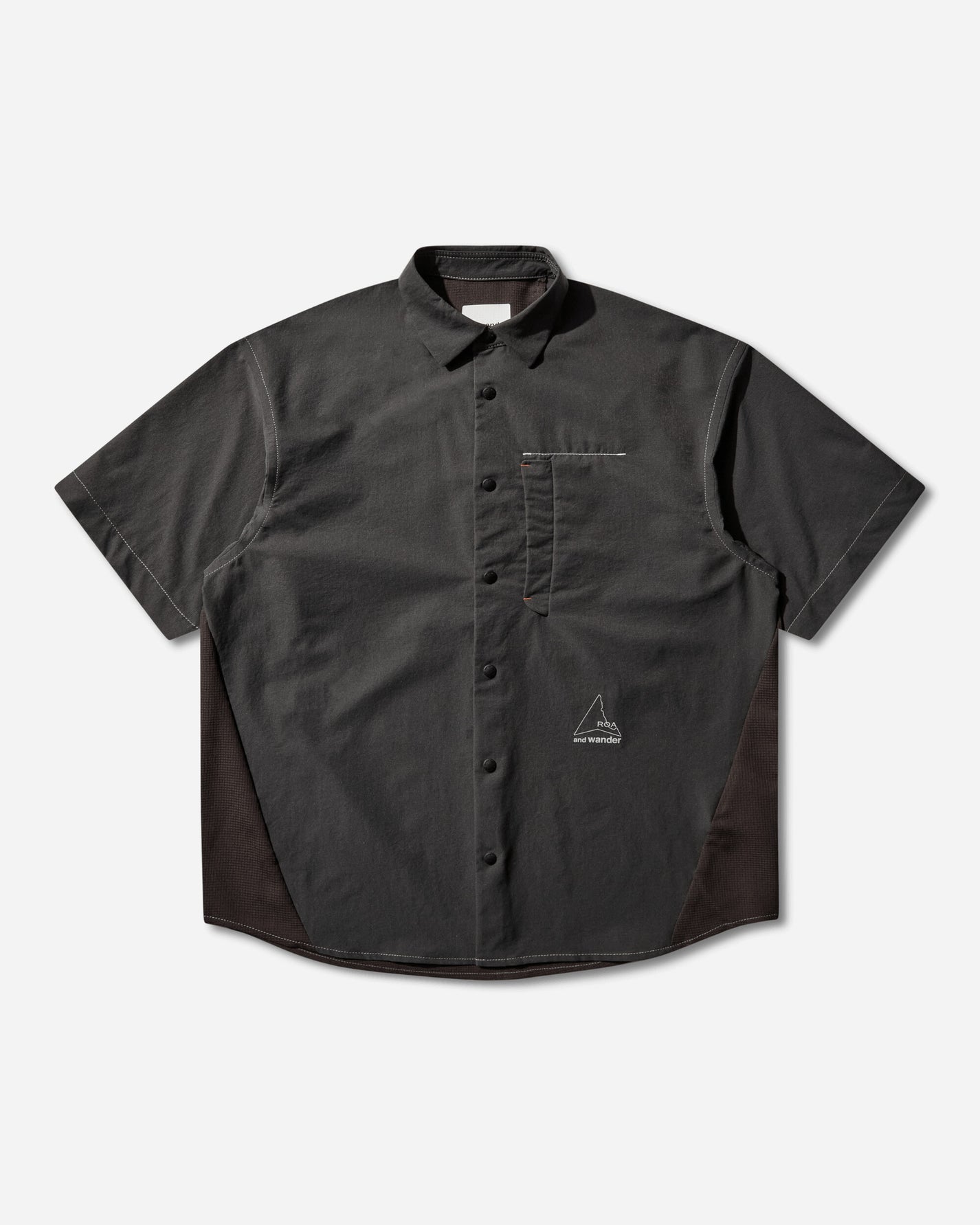 ROA R04 Roa × And Wander Breathable Shirt Charcoal Shirts Shortsleeve Shirt 5746183512SJ 022