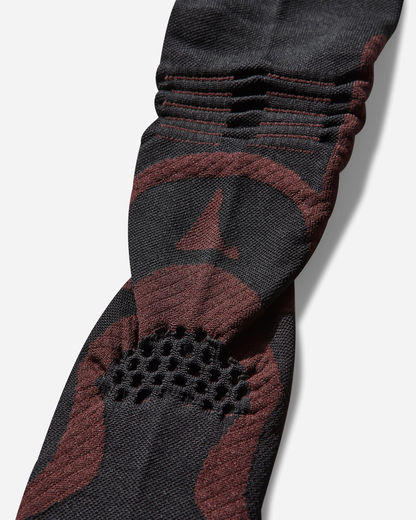 ROA Bones Logo Q-Skin Technical Socks Black Burgundy Underwear Socks YBUW005YA05 BLK0022