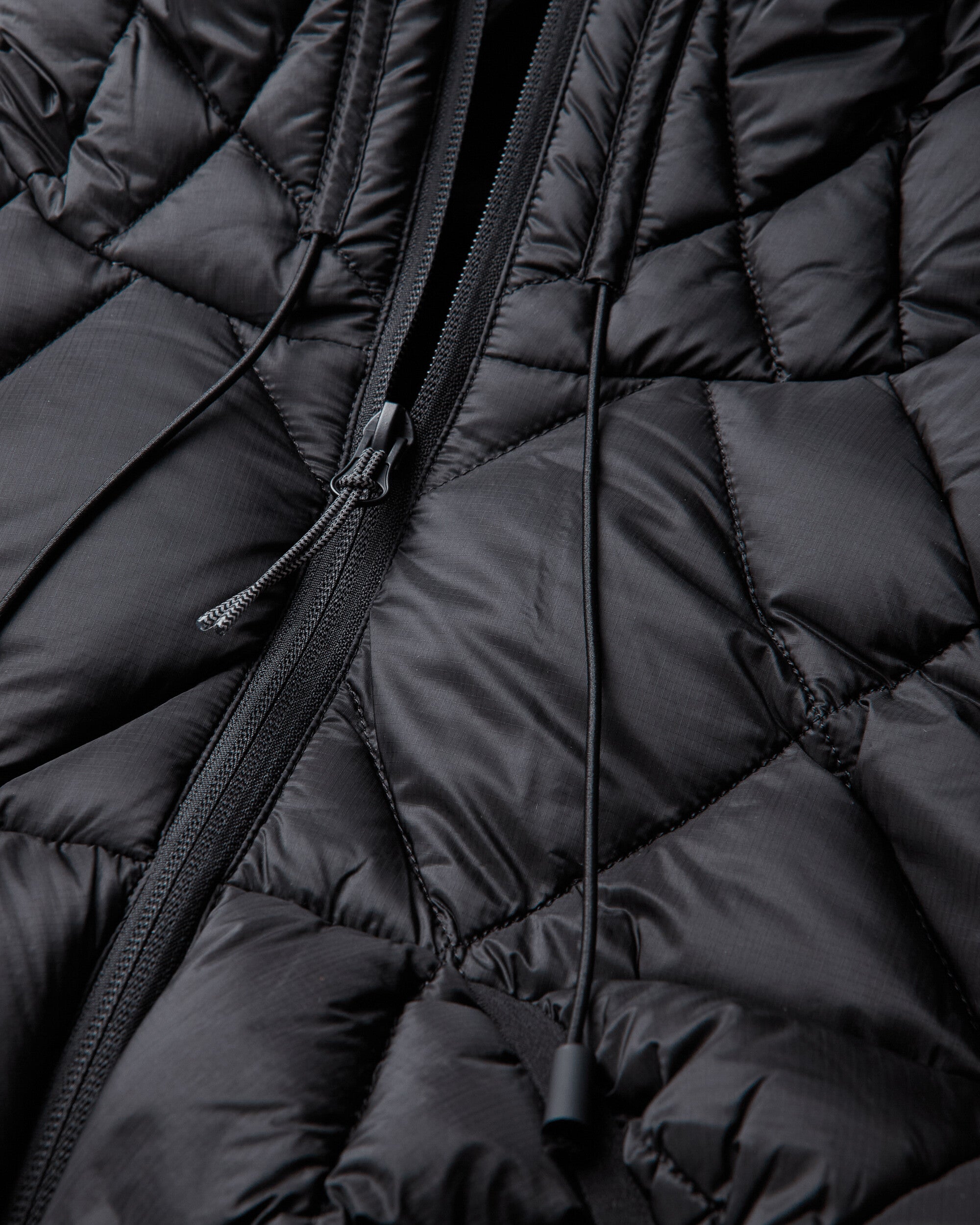 ROA Nuna 800 Fill Power Hooded Down Vest Black Coats and Jackets Vests YBUW060FA34 BLK0001