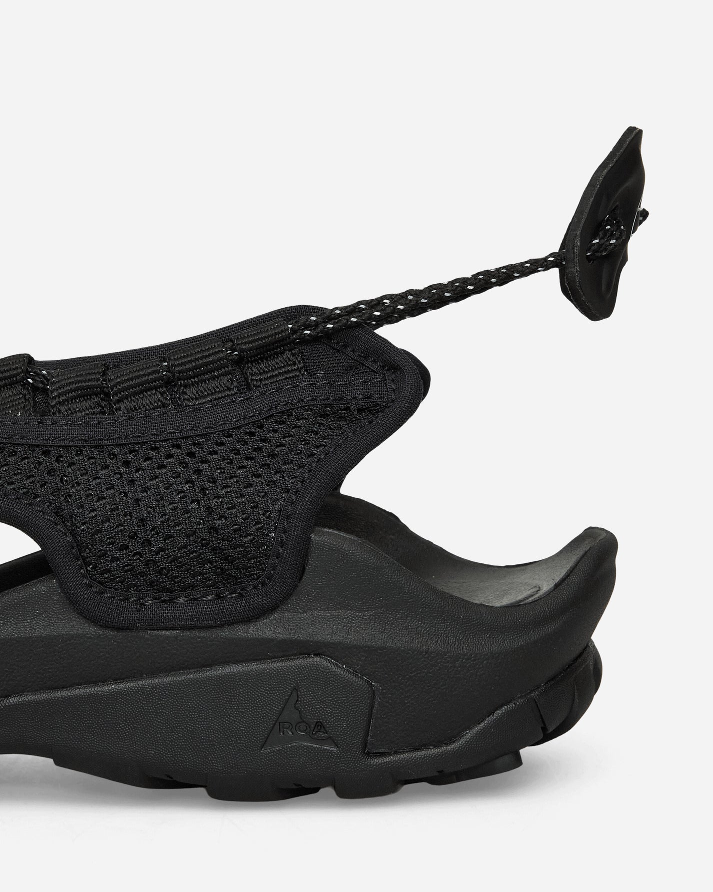 ROA Arpy Weaved Black Sneakers Low YBUW116FA06 BLK0001