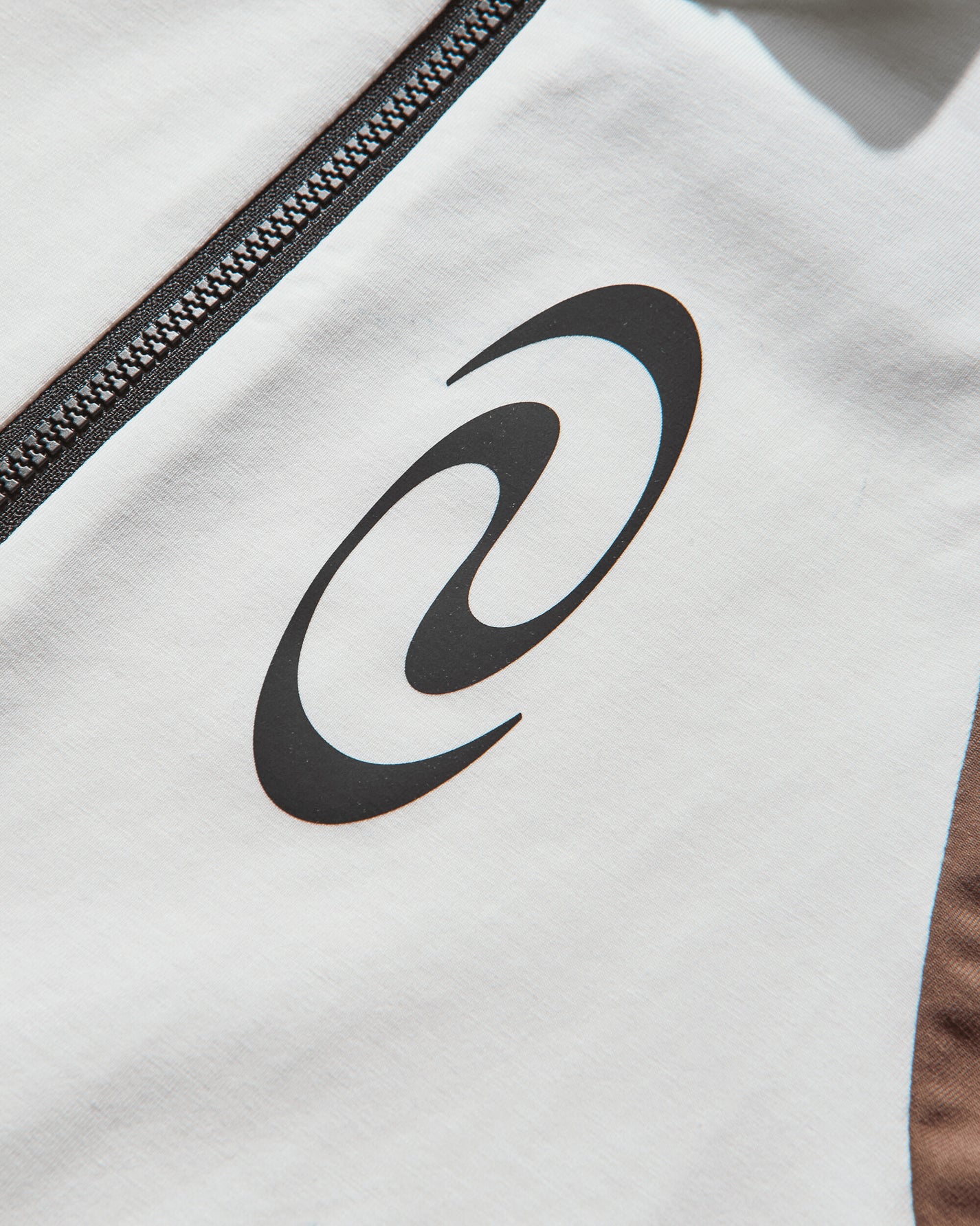 Résumé Wmns Gemmars Tee Off White T-Shirts Shortsleeve 25231400 9