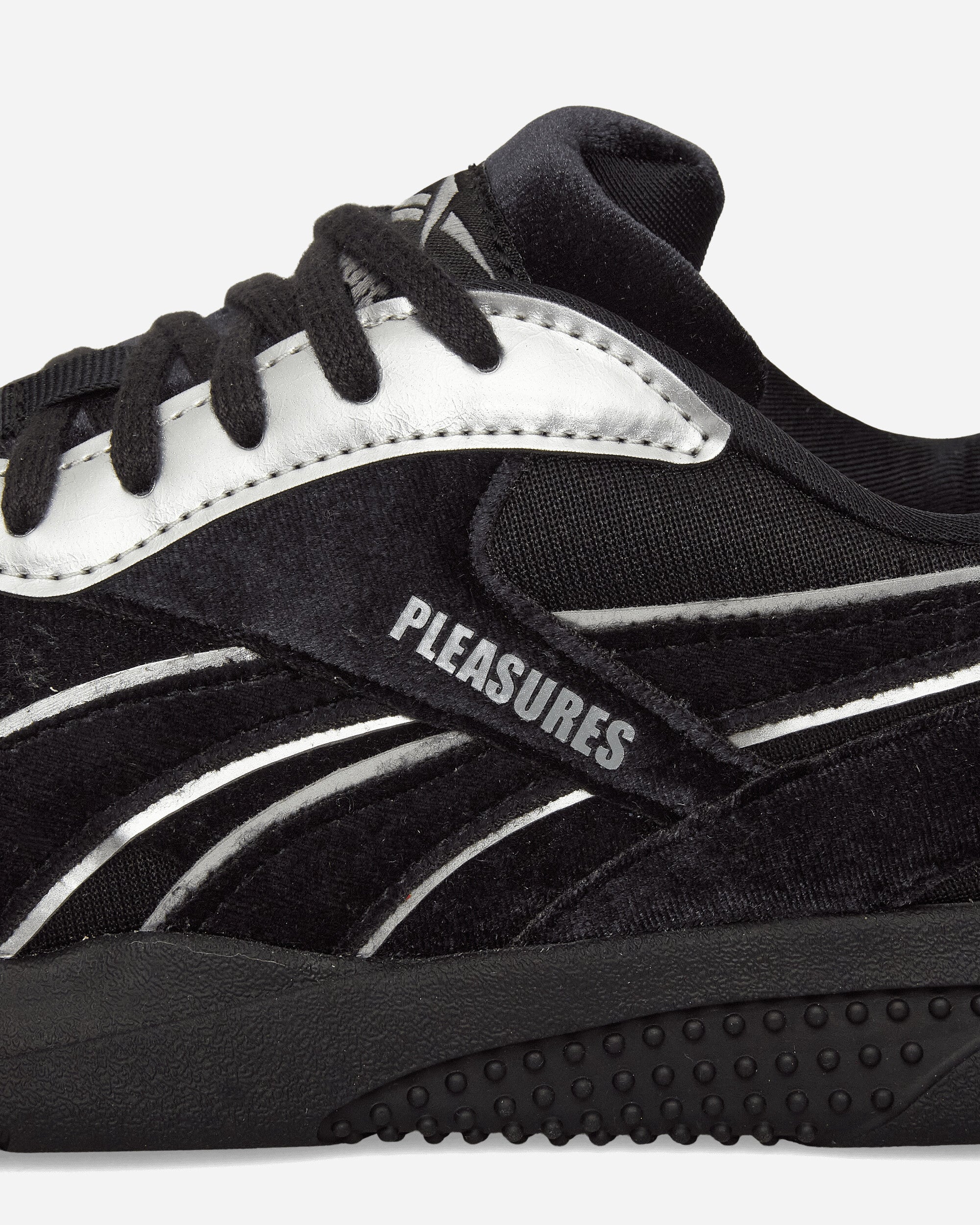 Reebok Pleasures Hammer Street Black/Silver/Black Sneakers Low 100238497 497