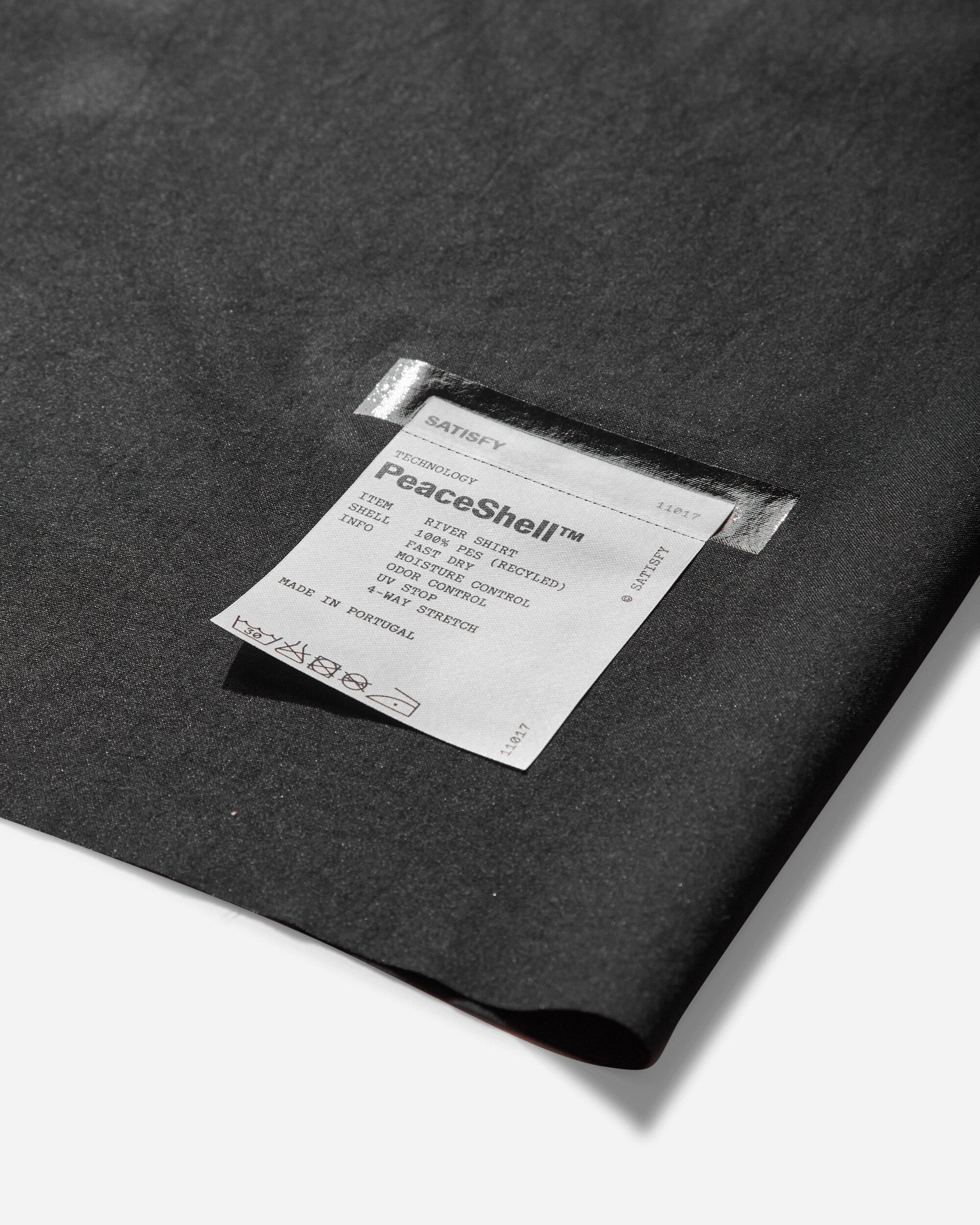 Satisfy PeaceShell River Shirt Black Shirts Longsleeve Shirt 11017 00000