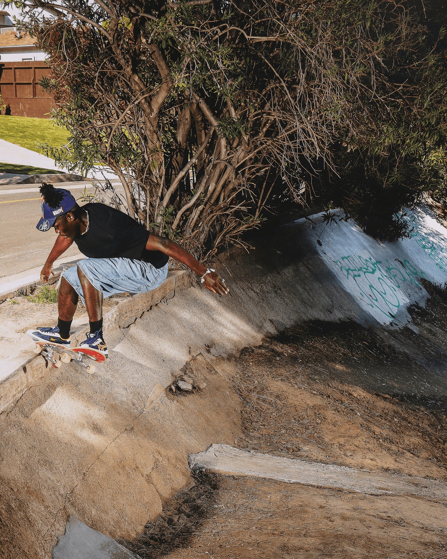 Sneeze Magazine Sneeze Magazine N66 Multicolor Books and Magazines Magazines SN66 Multi