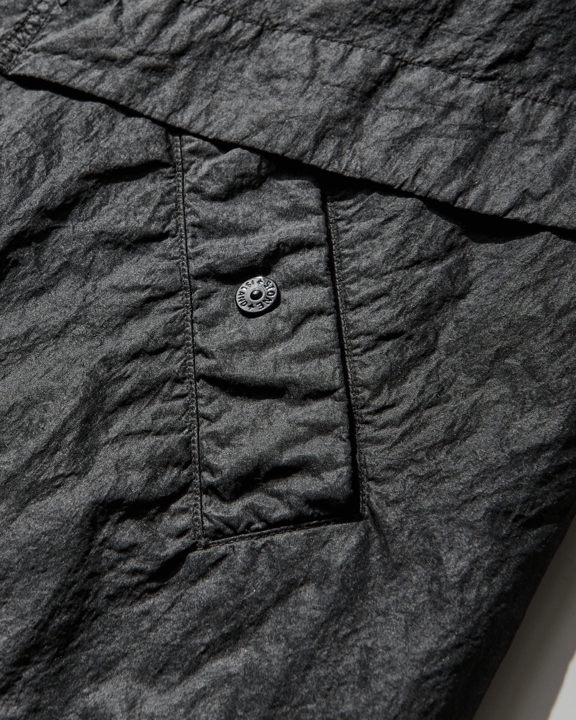 Stone Island Dense Nylon Tc Hand Sprayed Reflective Short Parka Black Coats and Jackets Jackets L1S154100072S0359 V0029