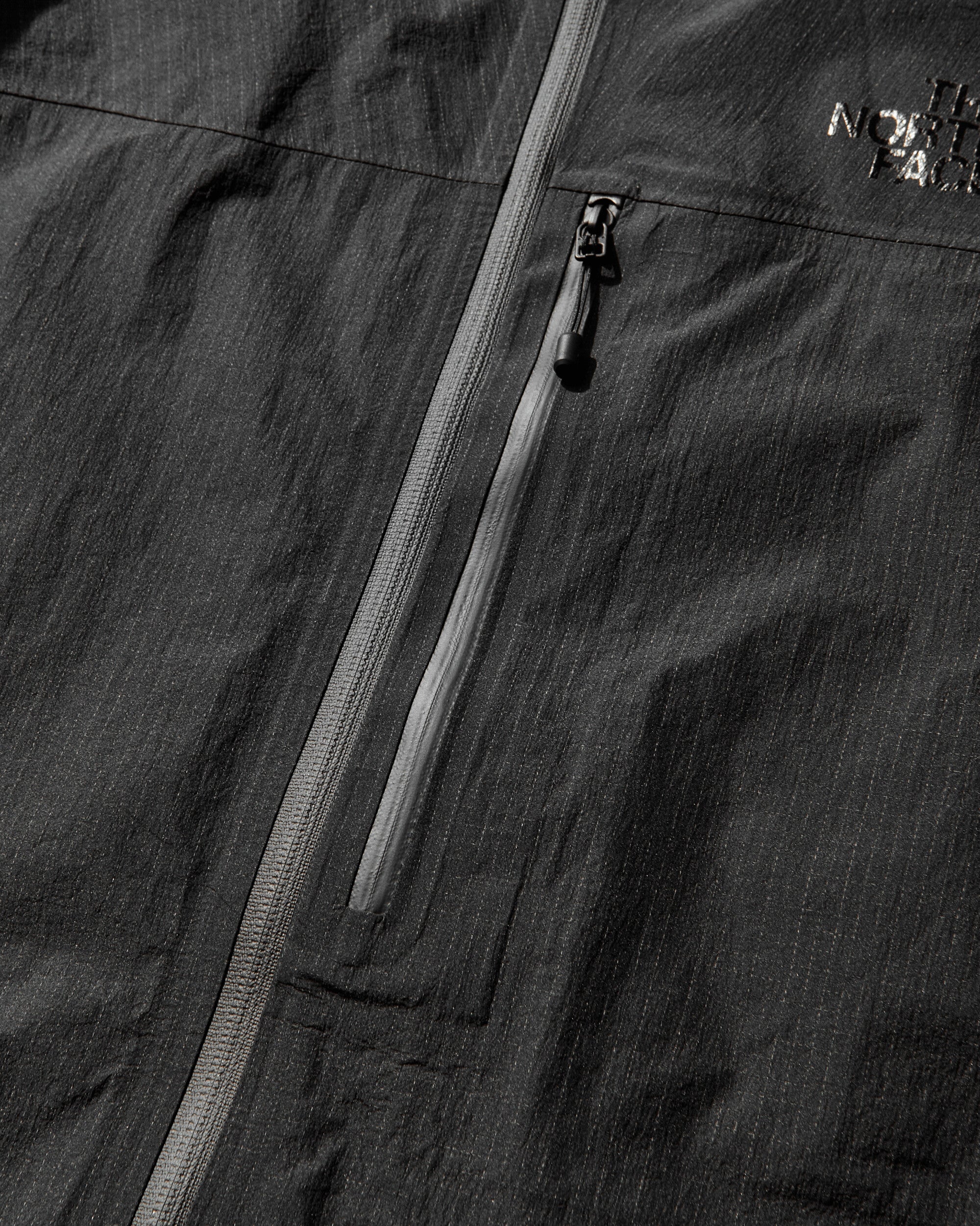 The North Face M Summit Futurelight Amk Jacket Black Coats and Jackets Windbreakers NF0A8K81JK31 NFJK3