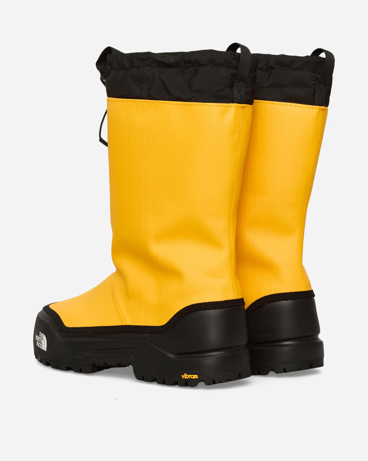 The North Face Base Camp 200 Wp Sumitgld/Tnfblk Sneakers Low NF0A8D92ZU31 NFZU3