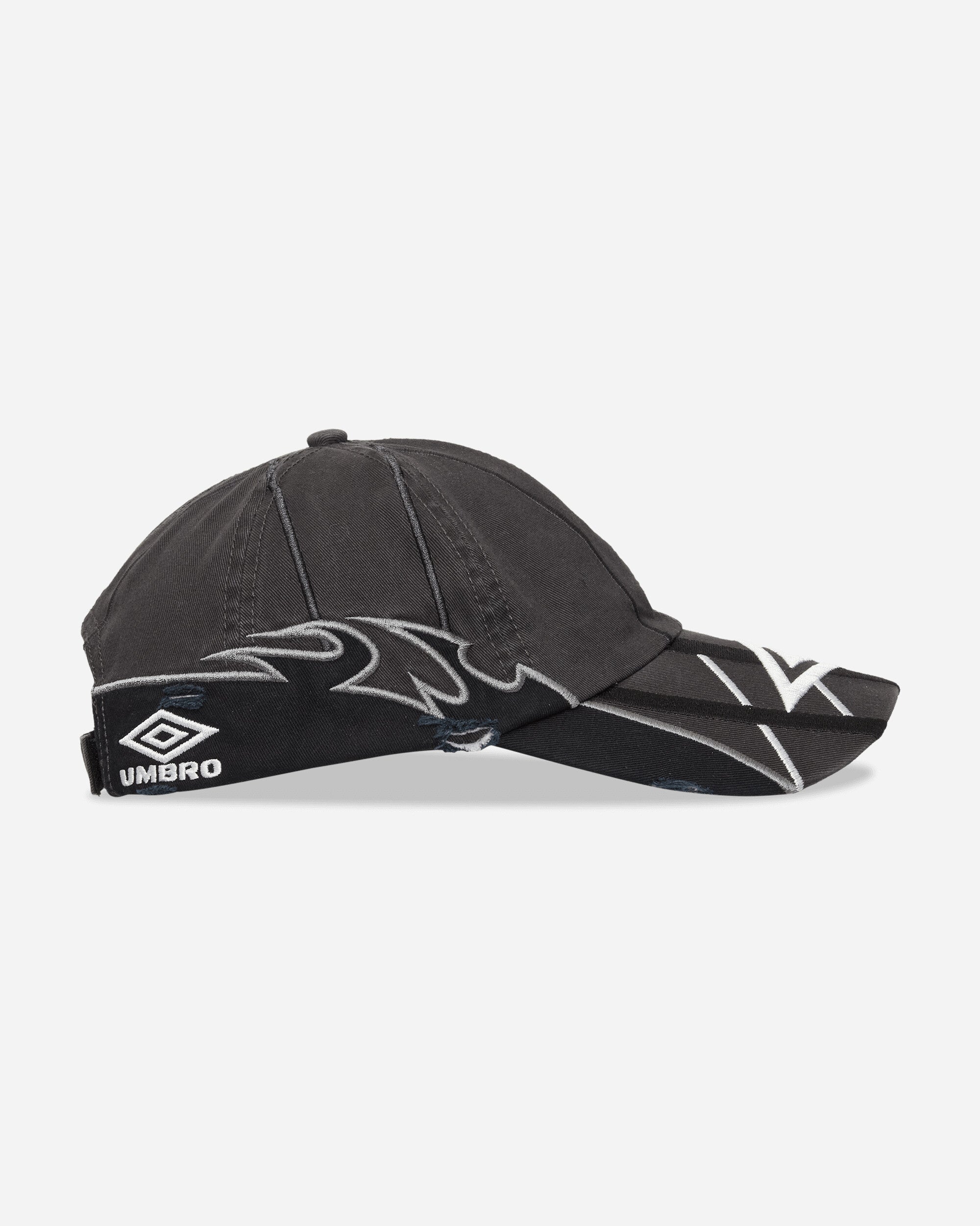 Umbro Goalkeeper Cap Dark Grey Hats Caps UBMW234FA19 GRY0003