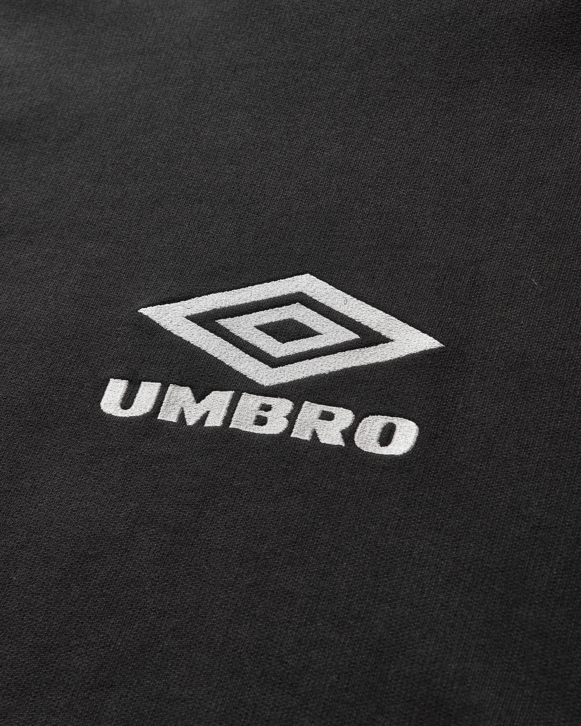 Umbro Og Logo Mask Hoodie Washed Black Sweatshirts Hoodies UBMW0216FA147 BLK0020