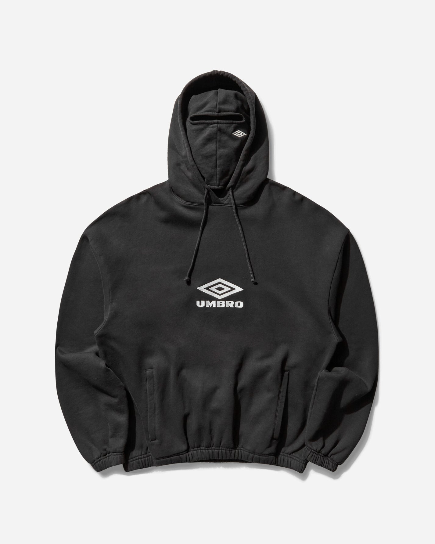 Umbro Og Logo Mask Hoodie Washed Black Sweatshirts Hoodies UBMW0216FA147 BLK0020