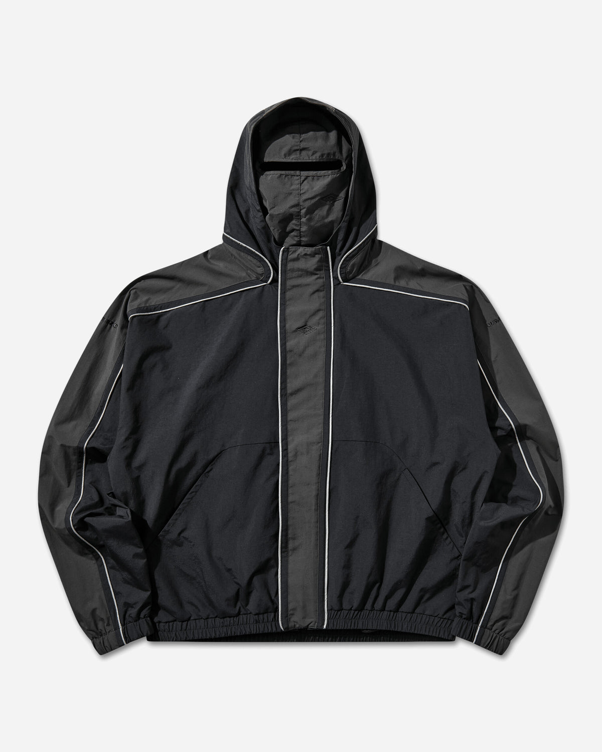 Umbro Bench Jacket Dark Grey Carbon Black Coats and Jackets Jackets UBMW0648FA431 GRY0022
