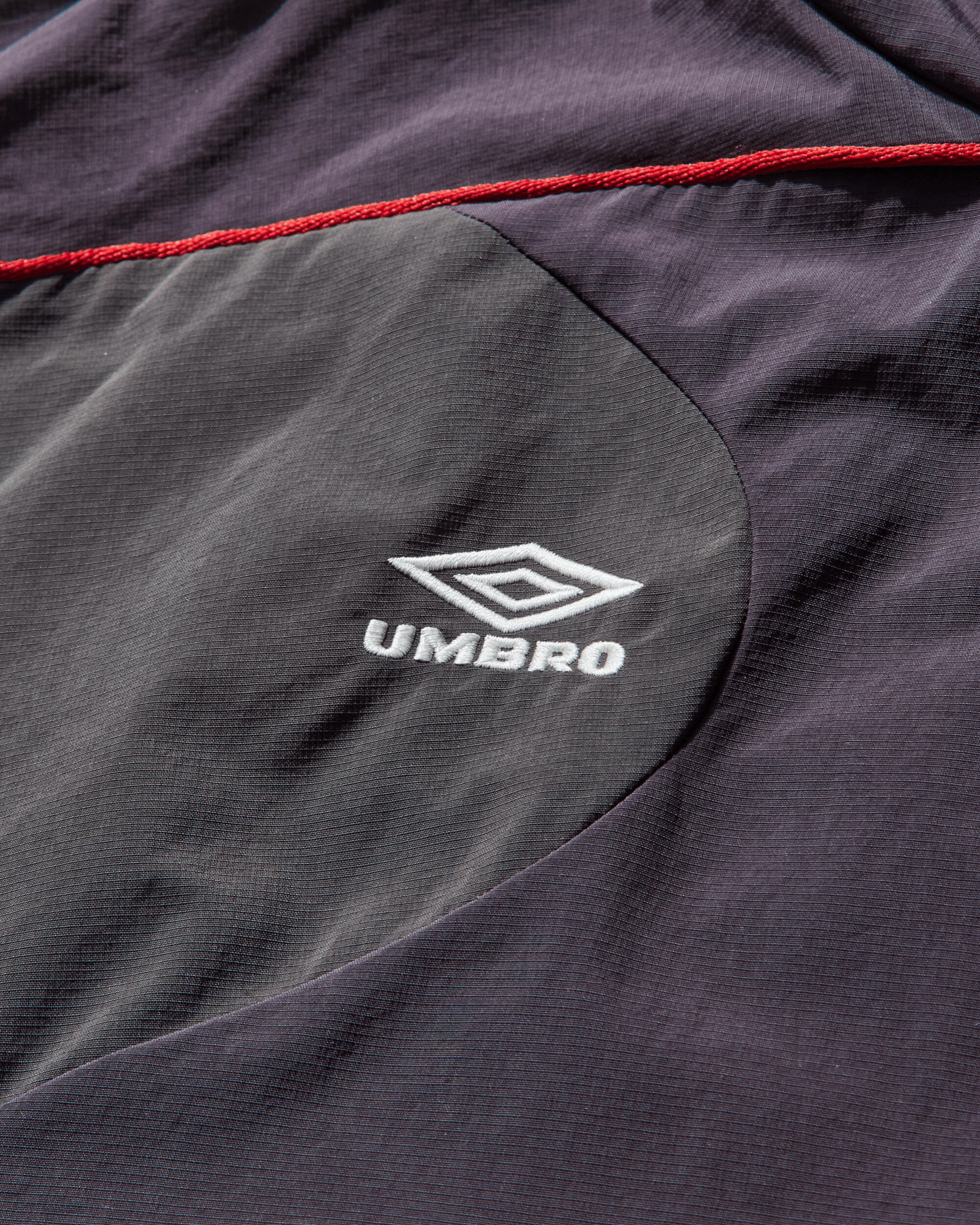 Umbro Rose Crest Masked Tracksuit Dark Grey Dark Purple Coats and Jackets Jackets UBMW0344FA217 GRY0042