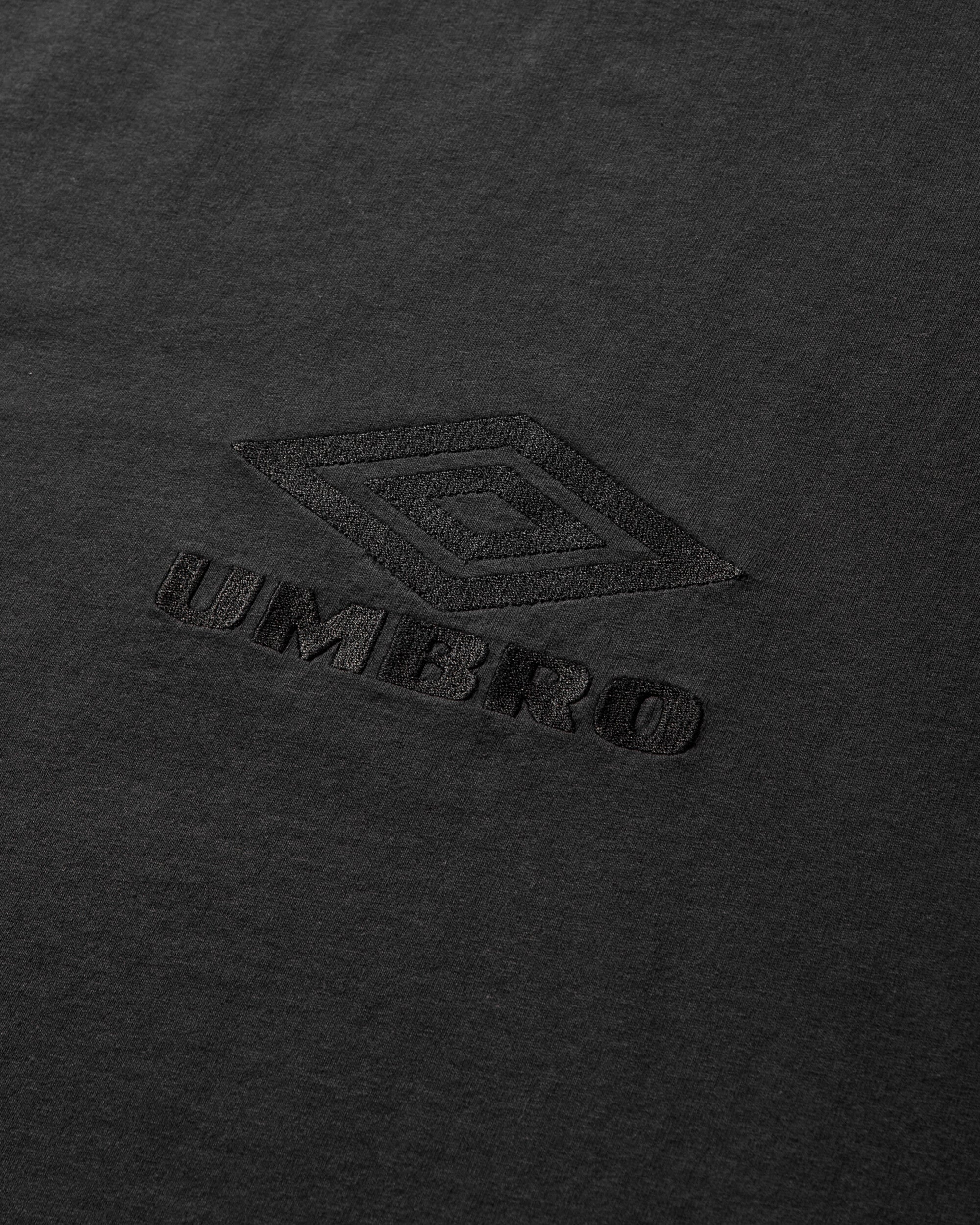 Umbro Og Logo T Shirt Washed Black T-Shirts Top UBMW0238JY55 BLK0020