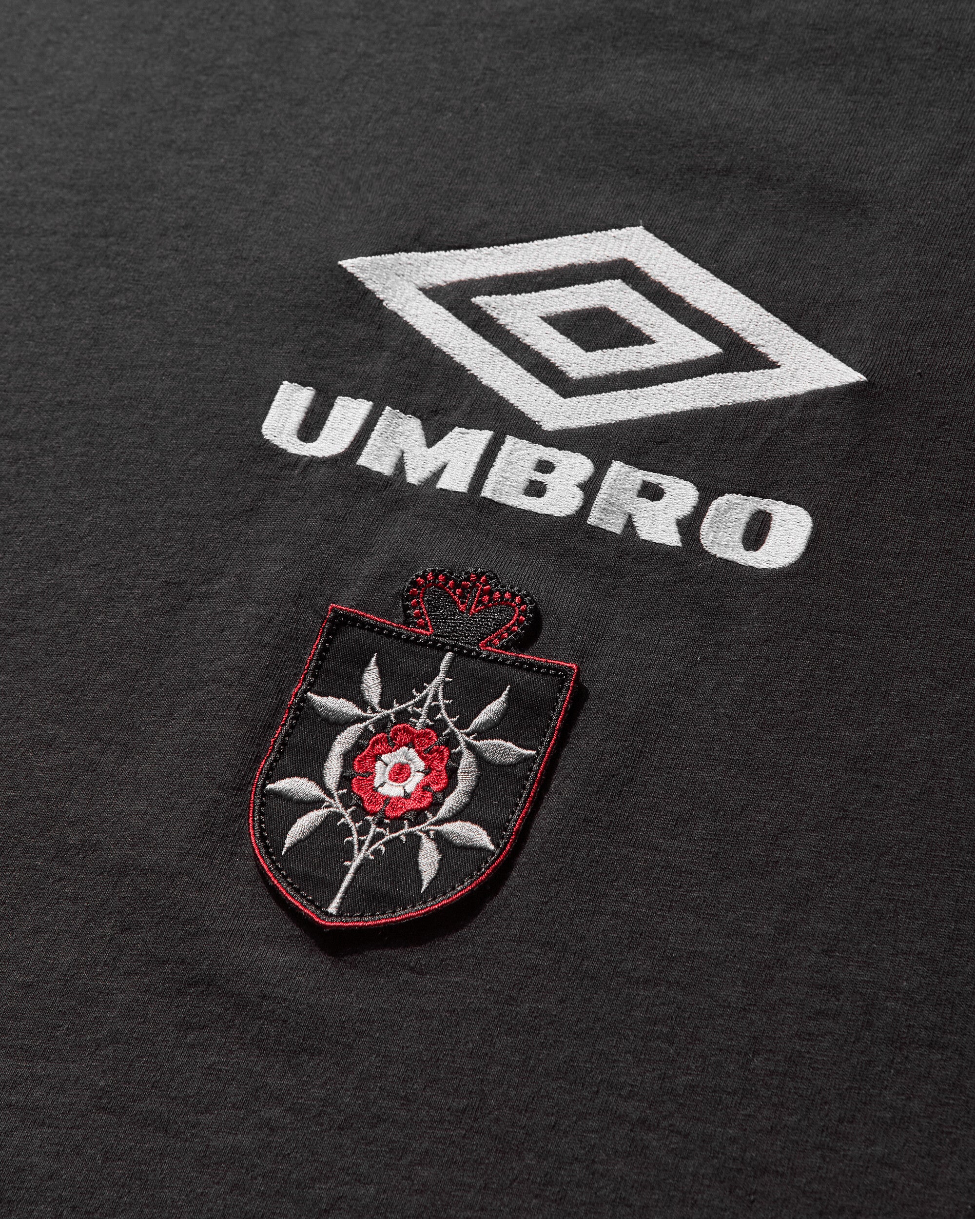 Umbro Og Tape T Shirt Washed Black T-Shirts Top UBMW0341JY101 BLK0020
