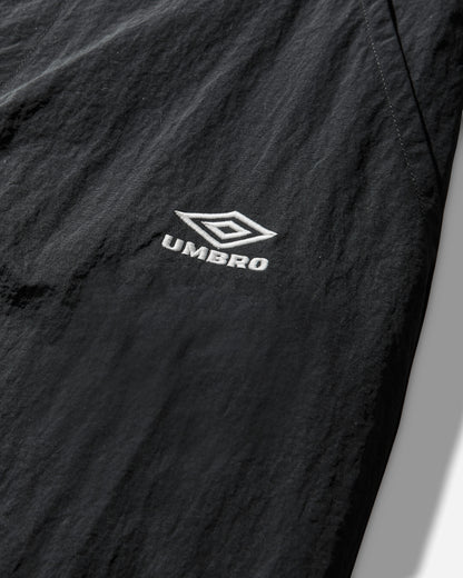 Umbro Antique Nylon Pants Carbon Black Pants Trousers UBMW0730FA461 BLK0002