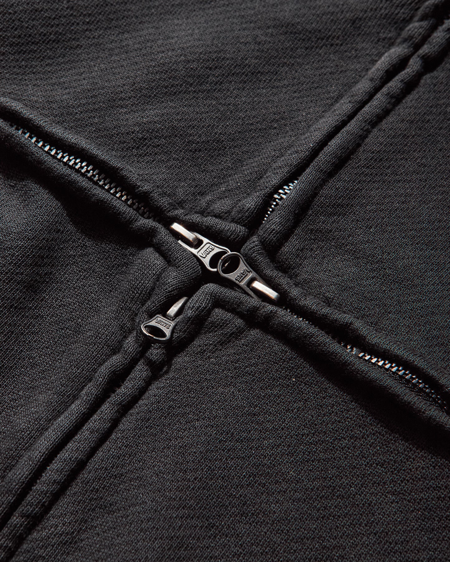 Vans Aod T Zipped Hoodie Washed Black Sweatshirts Zip-Ups VN000RSTEMQ1