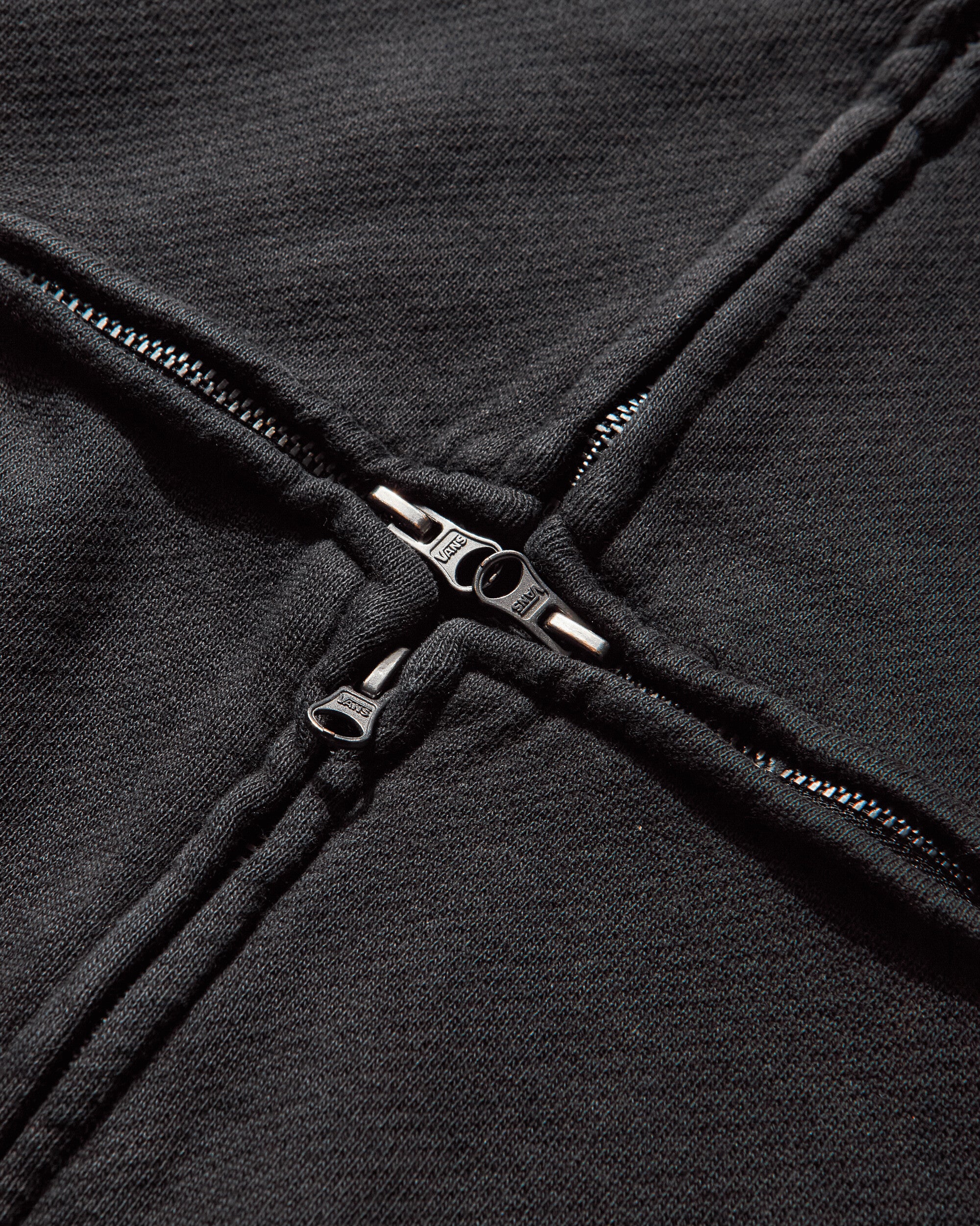 Vans Aod T Zipped Hoodie Washed Black Sweatshirts Zip-Ups VN000RSTEMQ1