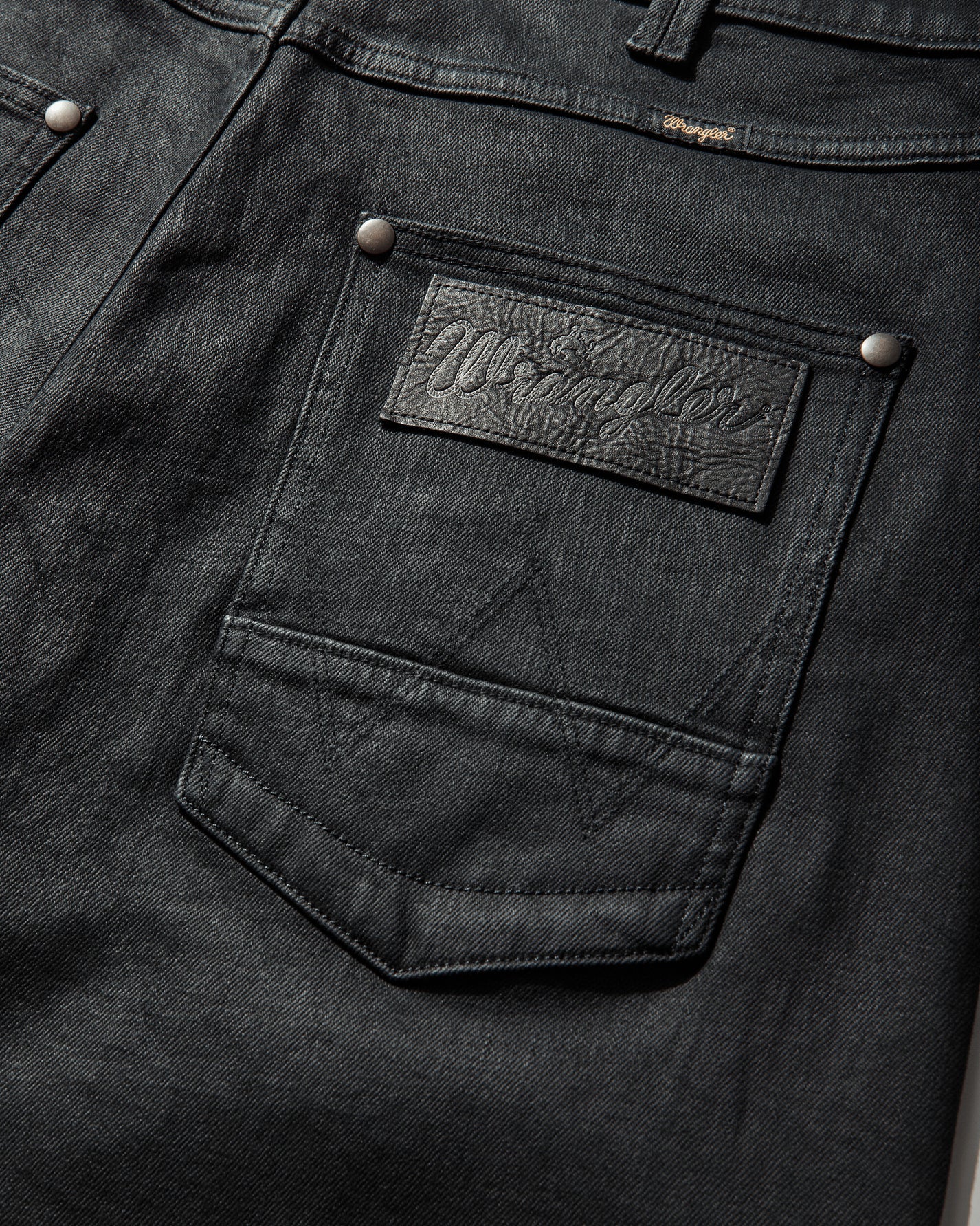 Wrangler Barrel Jeans Black Coated Pants Denim 112384253 BLACKCOATED