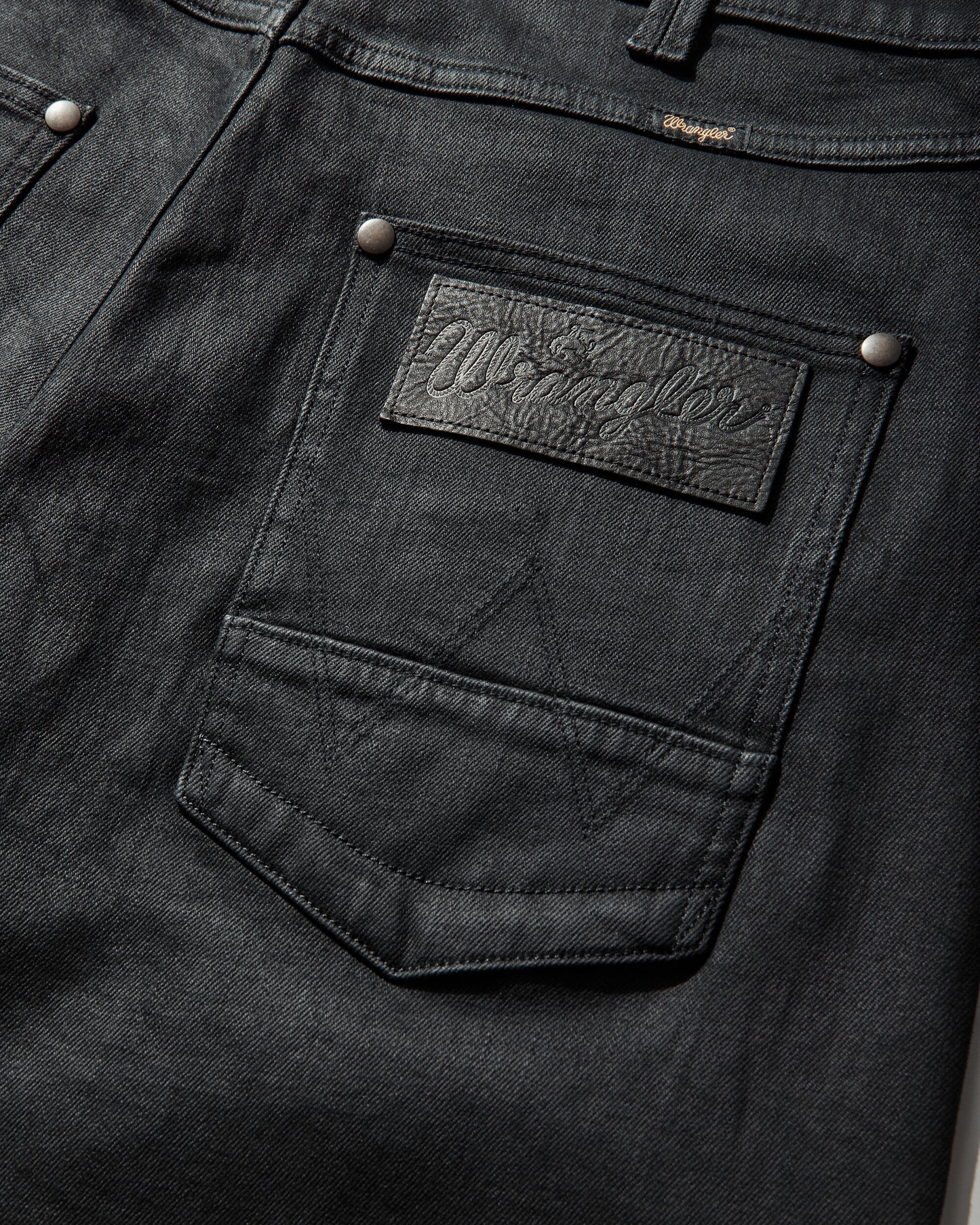 Wrangler Barrel Jeans Black Coated Pants Denim 112384253 BLACKCOATED