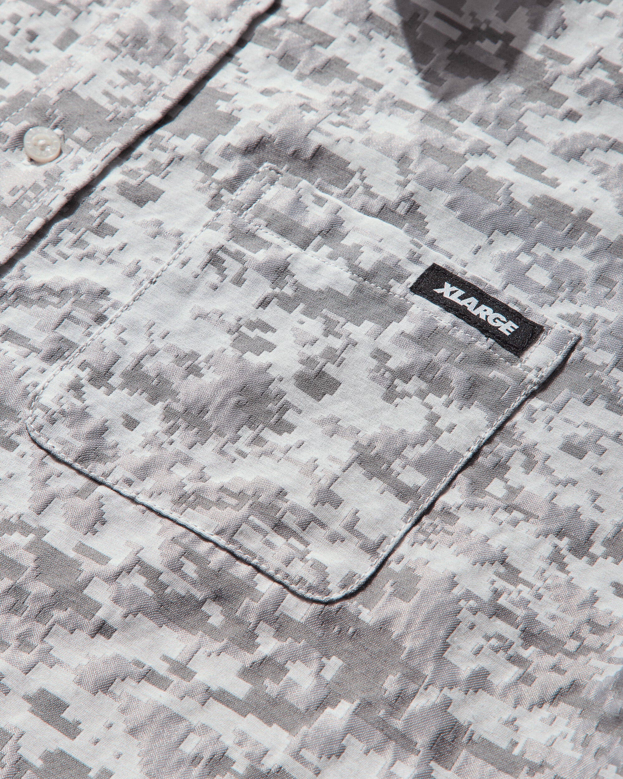 XLARGE Digital Camo Jacquard L/S Shirt White Shirts Longsleeve Shirt F201253014003 0