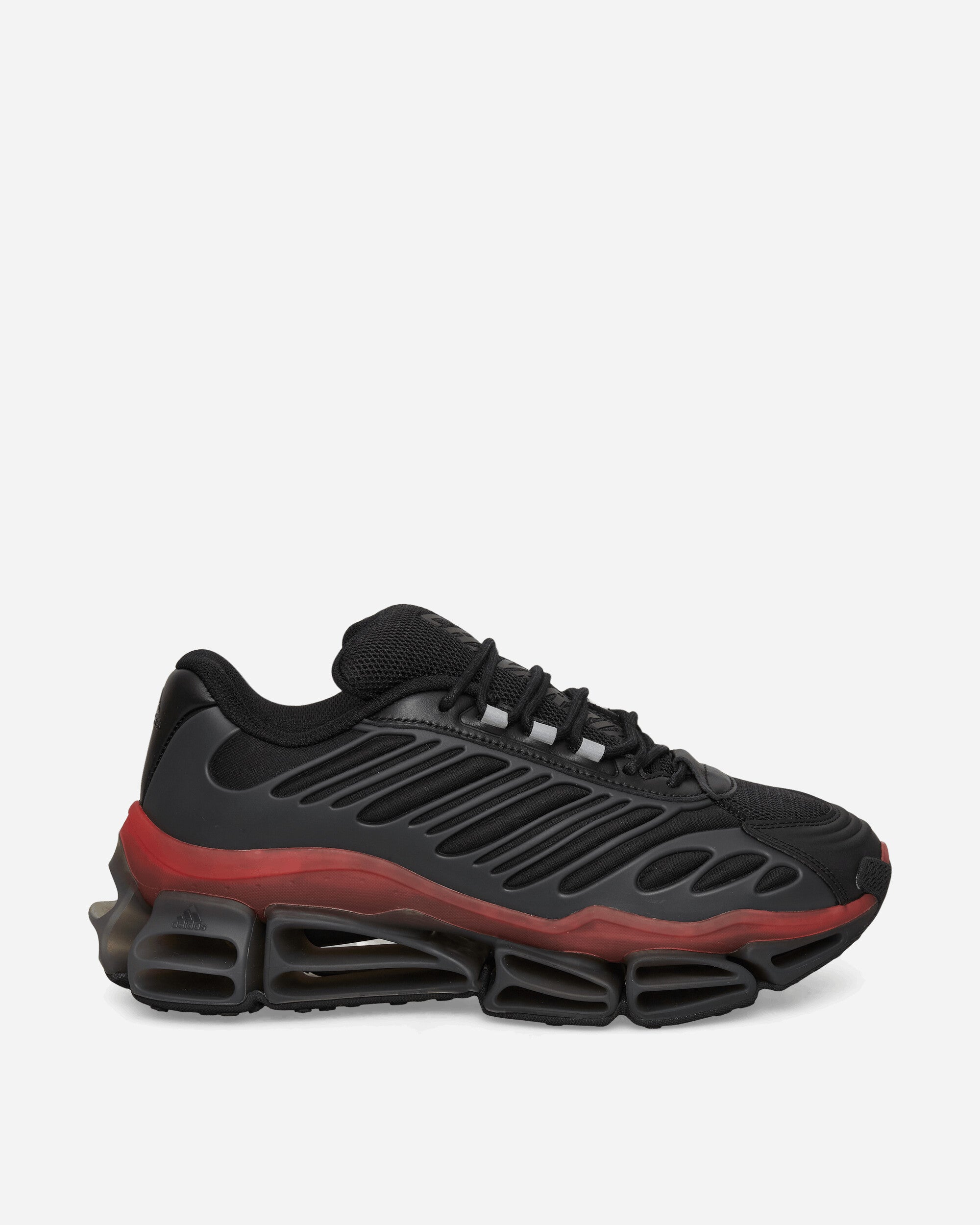 adidas Chavarria Megaride Cblack/Cblack/Red Sneakers Low KJ2041
