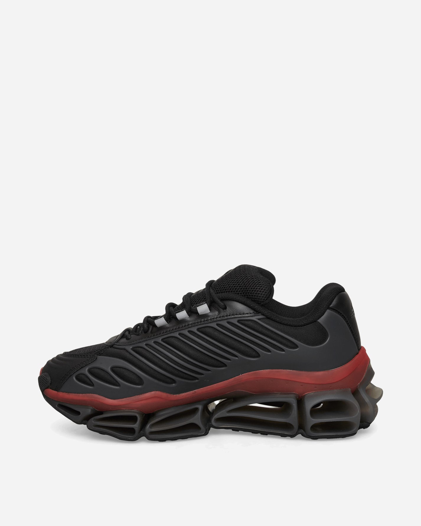 adidas Chavarria Megaride Cblack/Cblack/Red Sneakers Low KJ2041