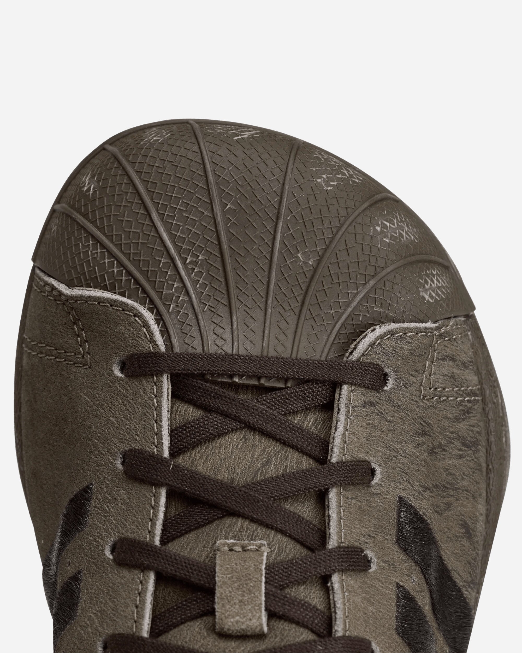adidas Wmns Avavavavavsst Shaved Dark Brown Sneakers Low KK2724