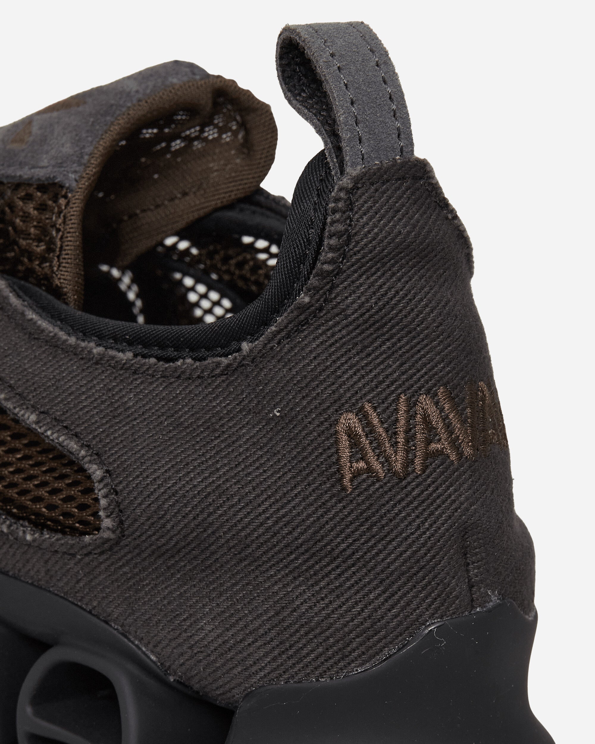 adidas Wmns Avavavmegaride Cutout Canvas Core Black Sneakers Low KK2728