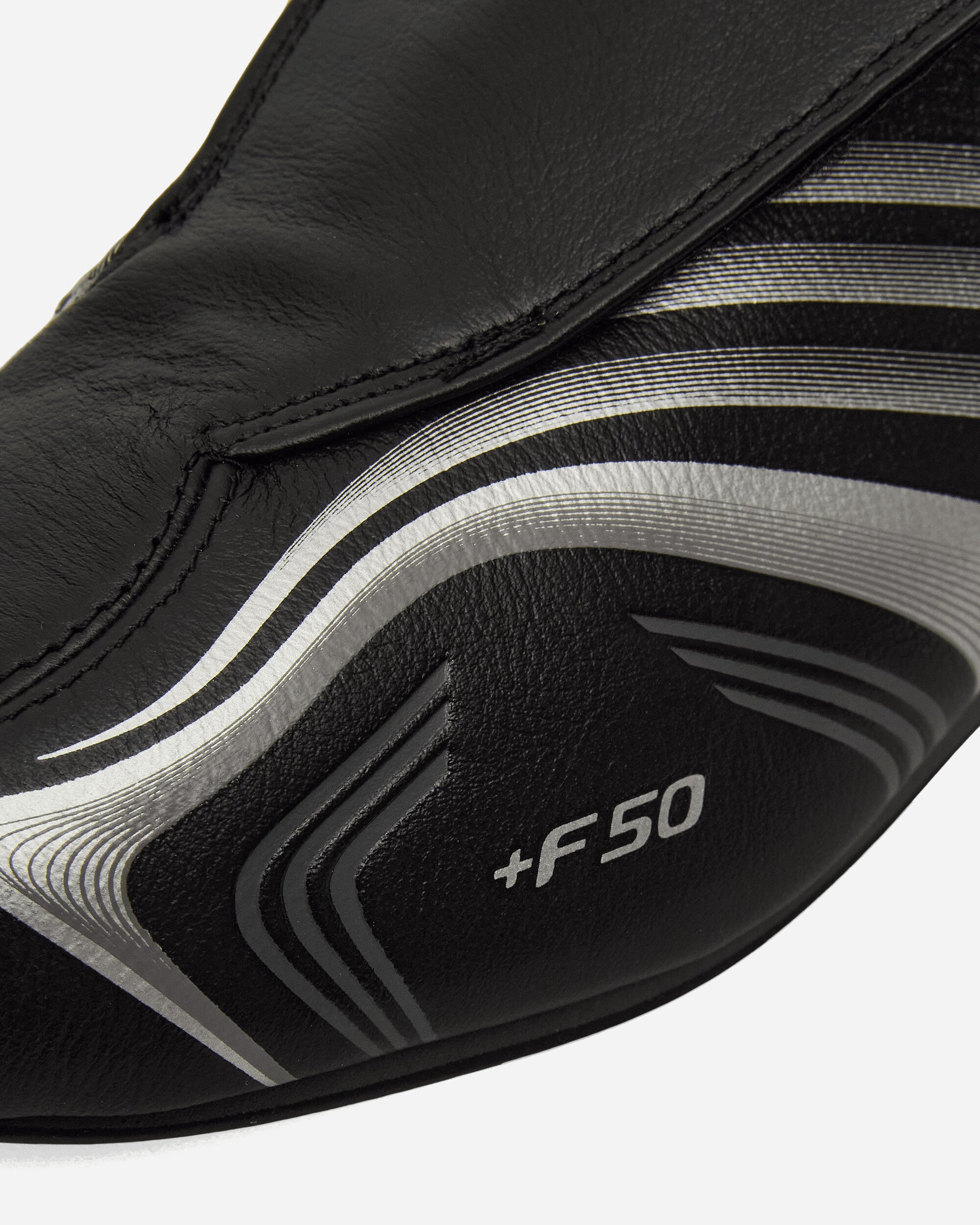 adidas Wmns Taekwondo F50 W Core Black/Silver Metallic Sneakers Low JR6403