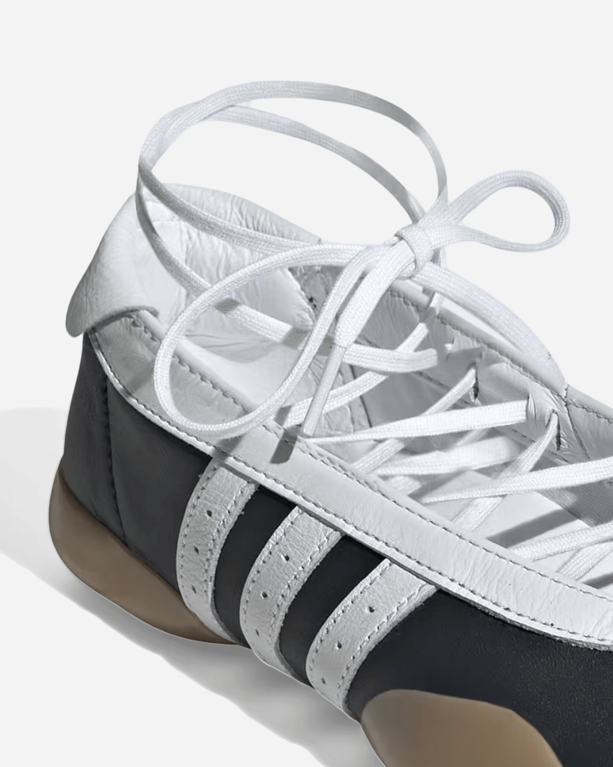 adidas Wmns Taekwondo Mei Balle Core Black/White Sneakers Low JR7031