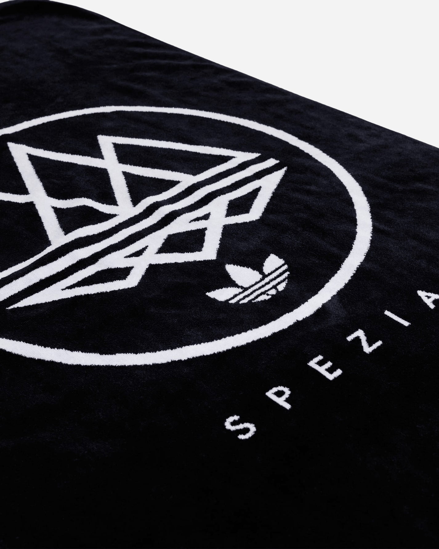 adidas Mod Trfl Towel Black Textile Beach Towels KT0798