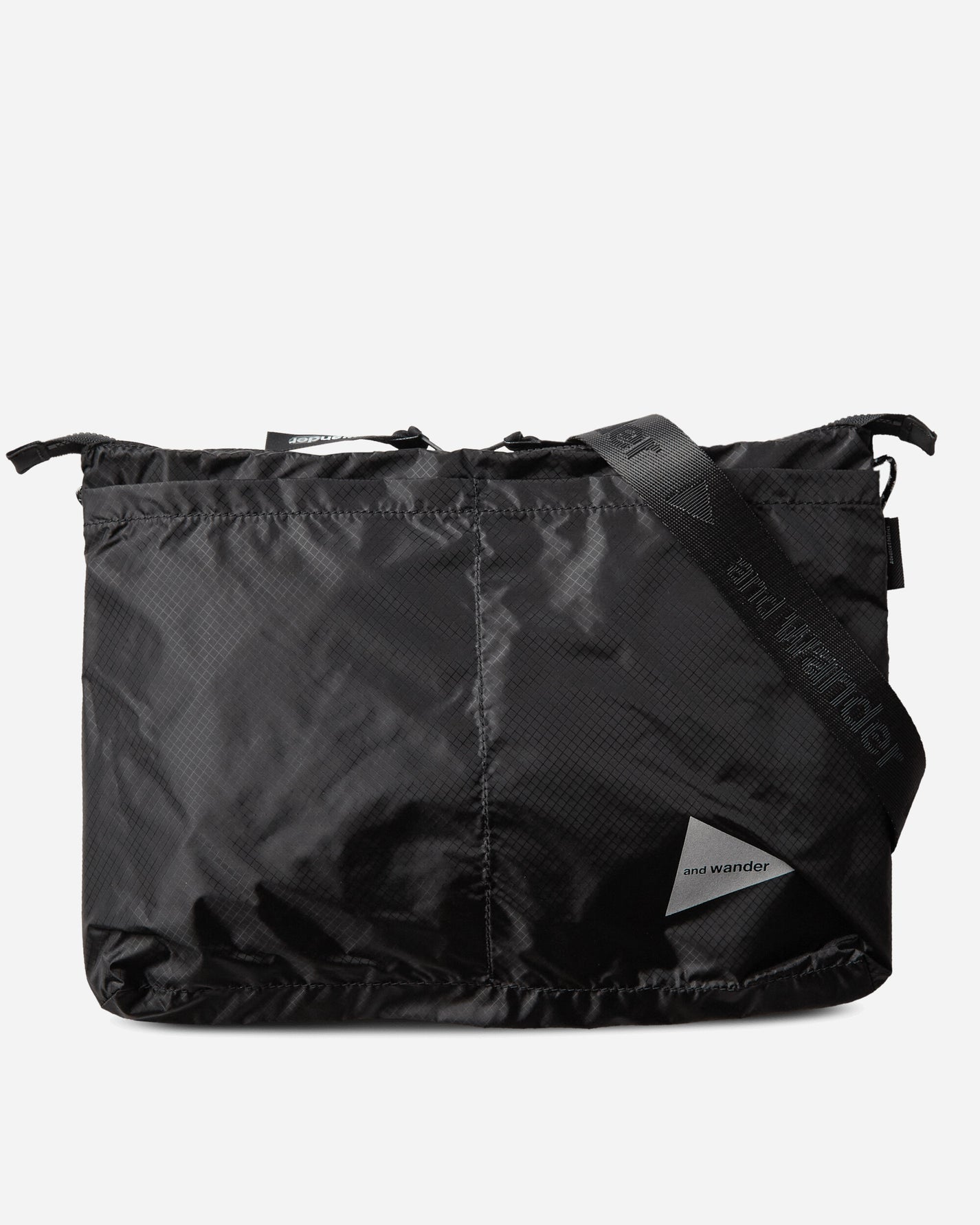 and wander 137 Sil Sacoche Black Bags and Backpacks Shoulder Bags 5745975213 010