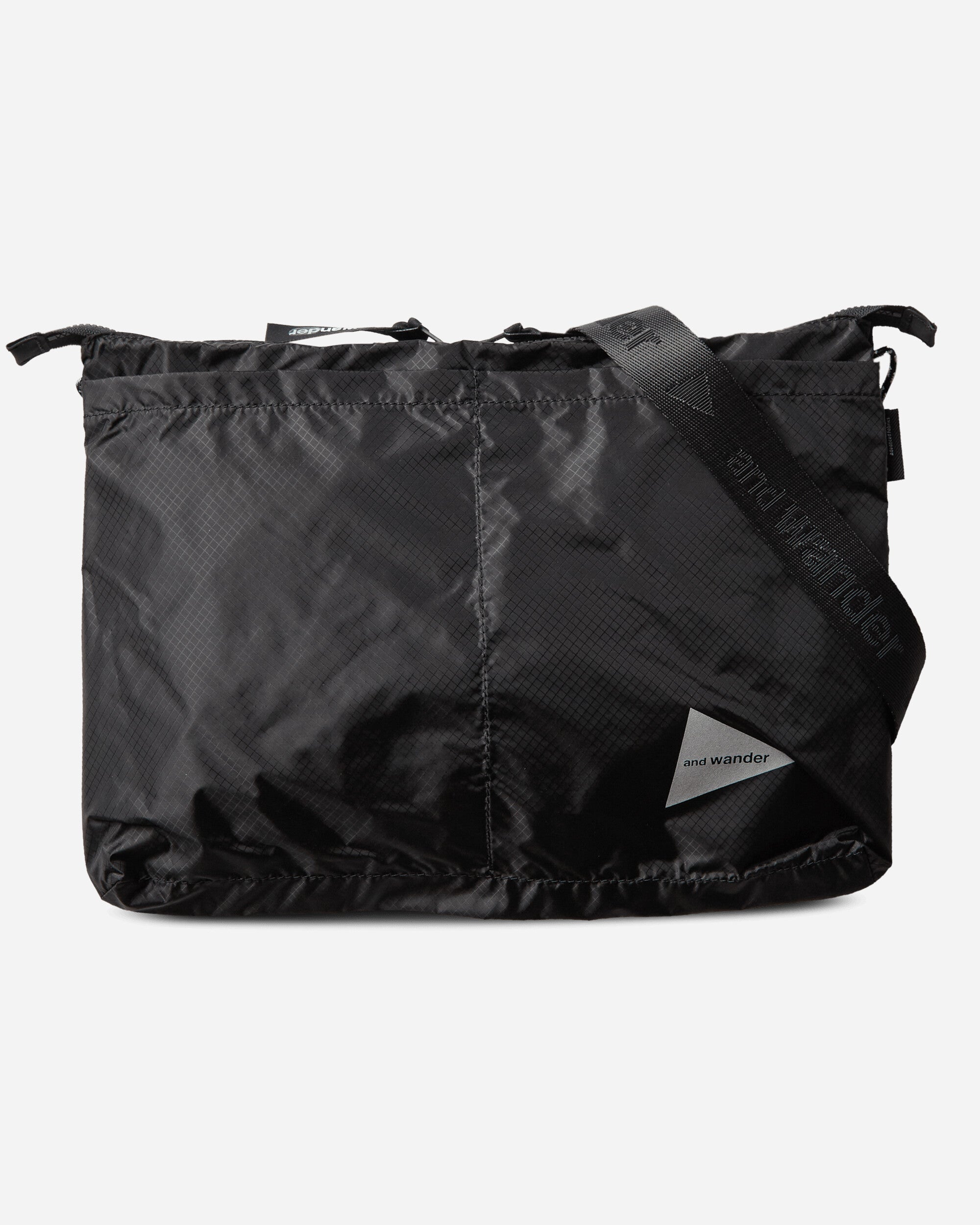 and wander 137 Sil Sacoche Black Bags and Backpacks Shoulder Bags 5745975213 010