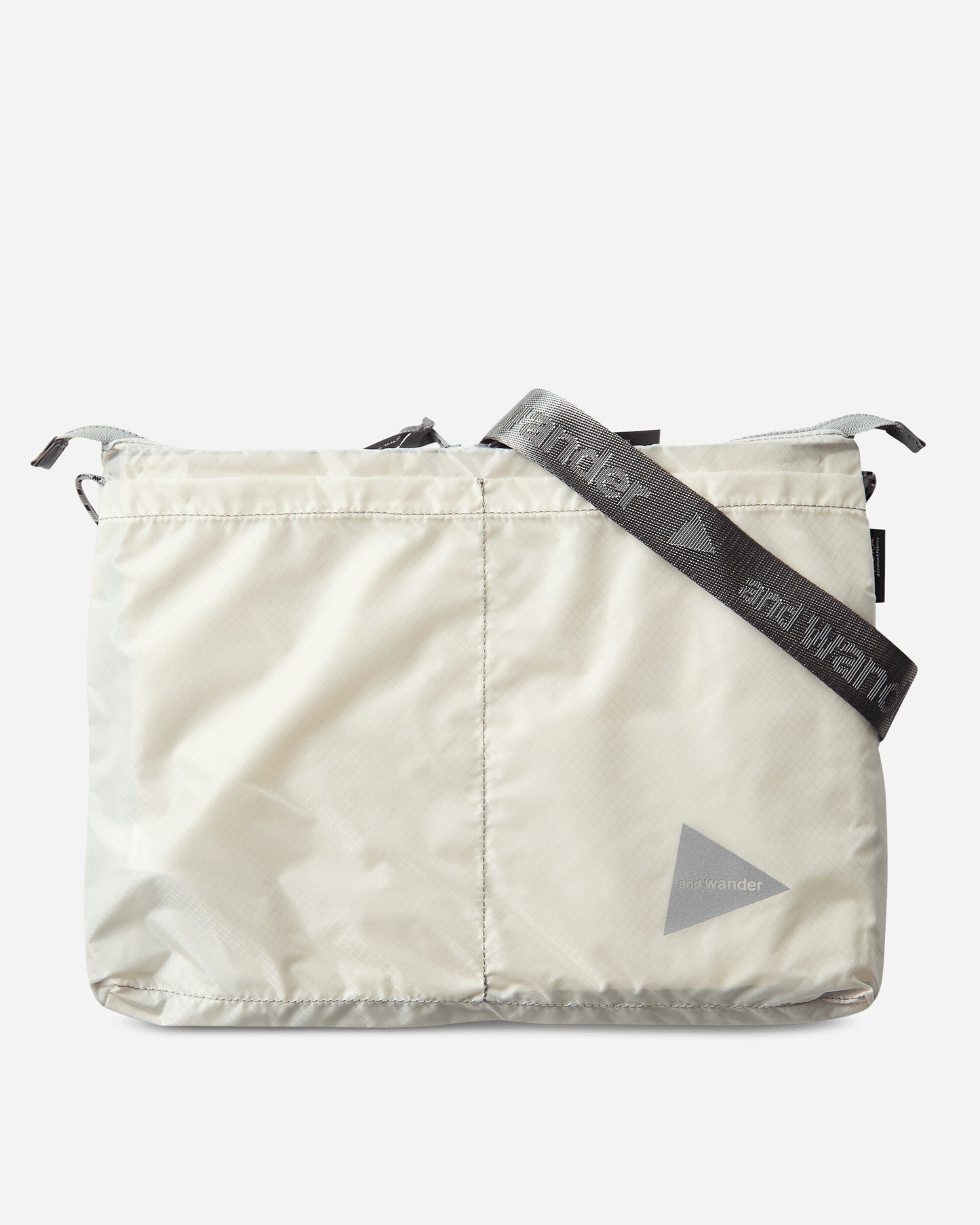and wander 137 Sil Sacoche White Bags and Backpacks Shoulder Bags 5745975213 030