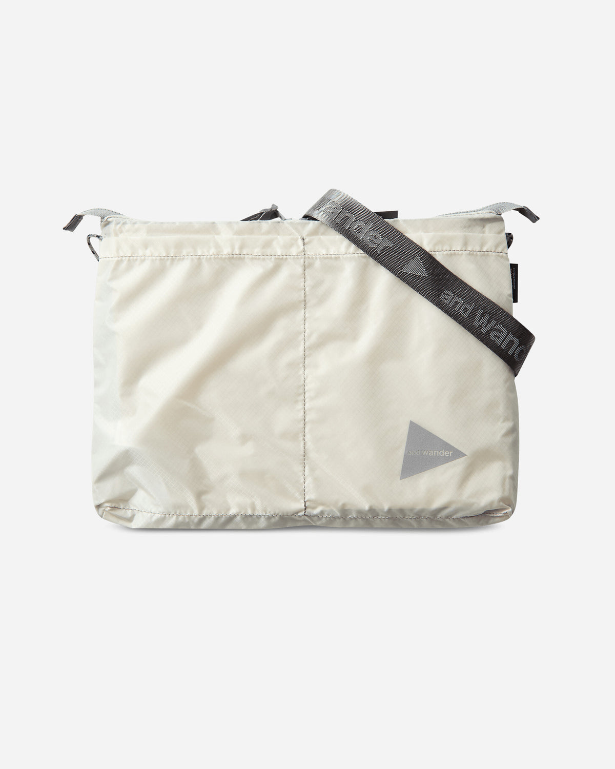 and wander 137 Sil Sacoche White Bags and Backpacks Shoulder Bags 5745975213 030