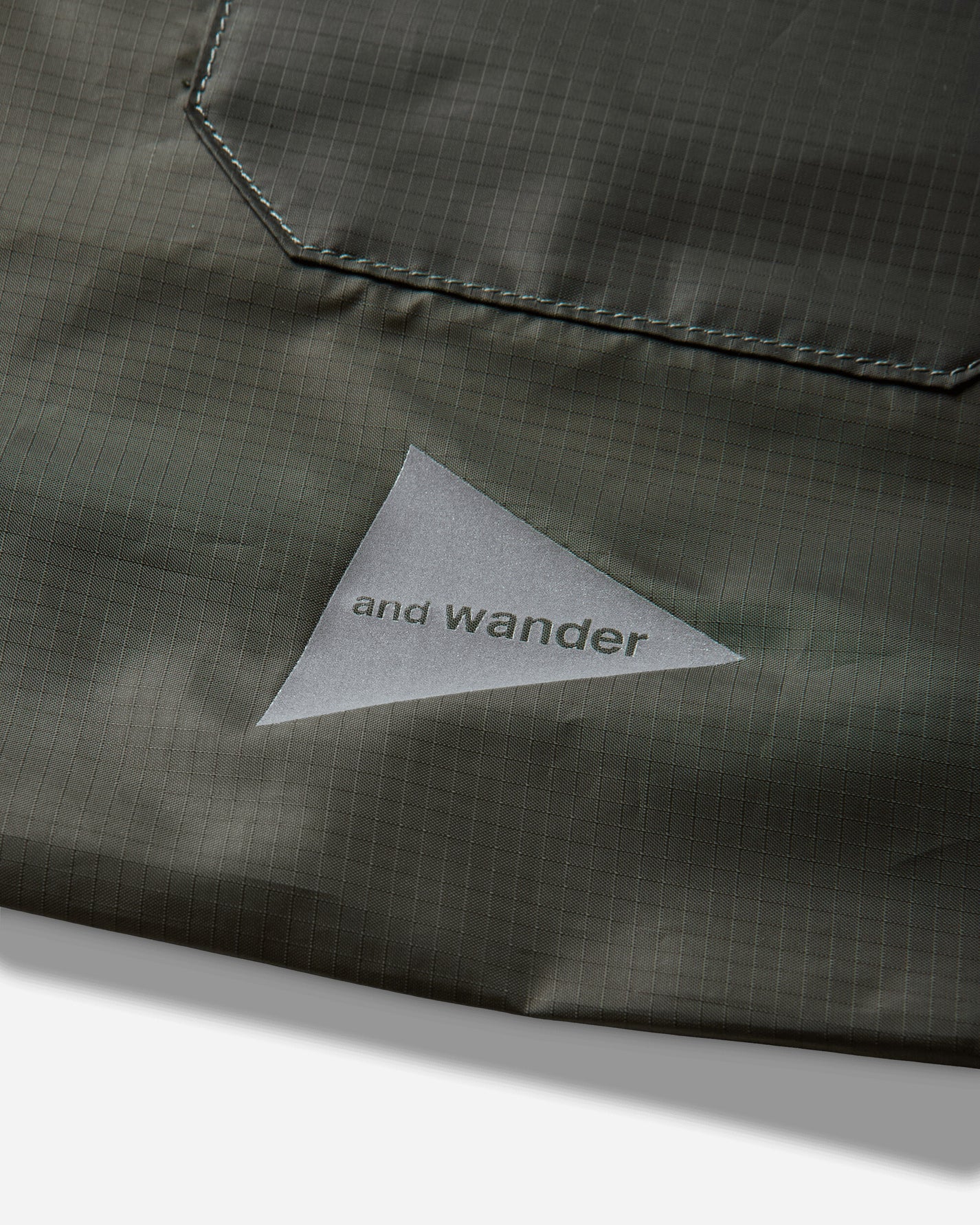 and wander 151 Crispy Rip Grocery Pocket Bag Khaki Bags and Backpacks Tote Bags 5746985150 180