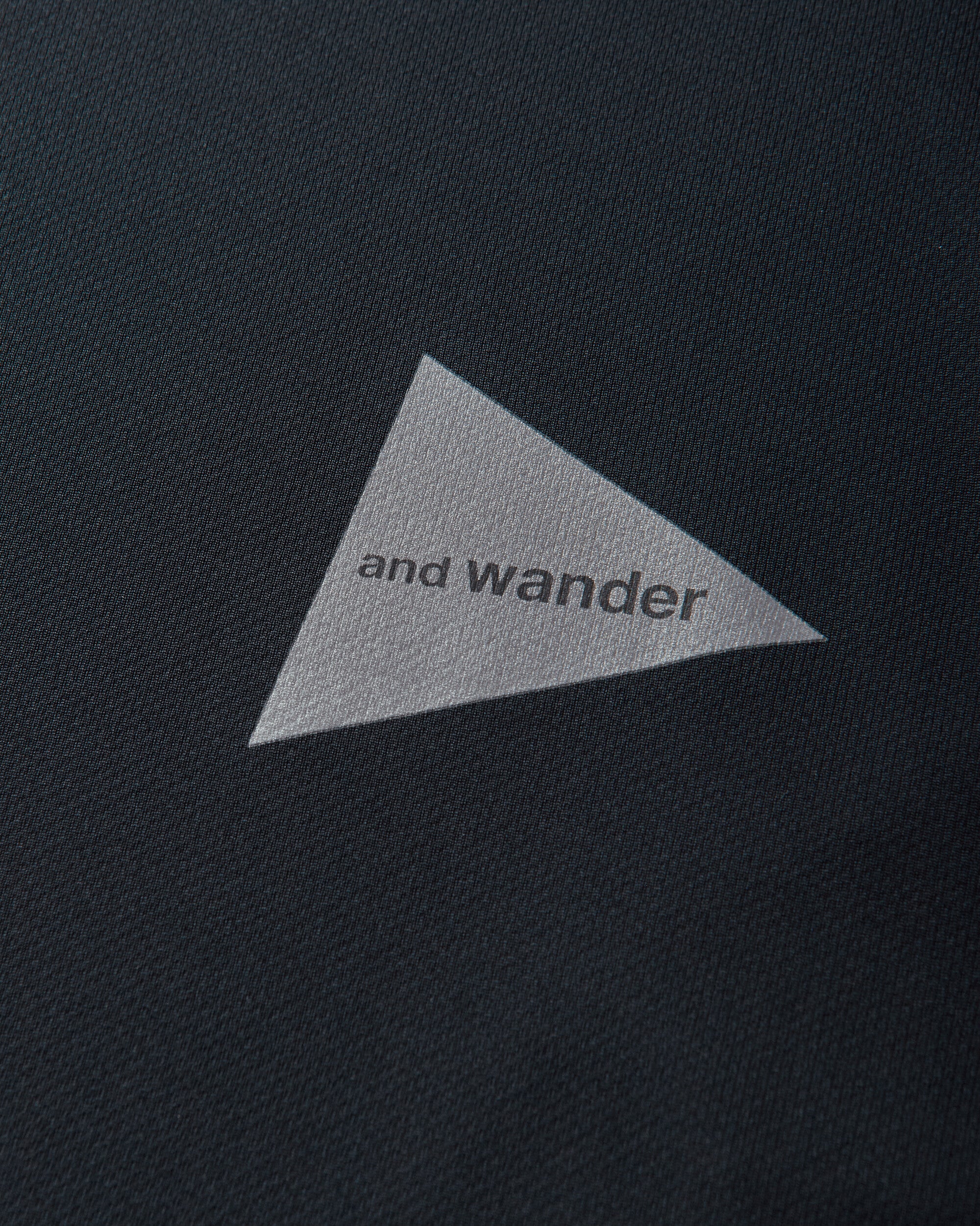 and wander 029  Dry Jersey Ls Hoodie Black  Sweatshirts Hoodies 5746964029 010