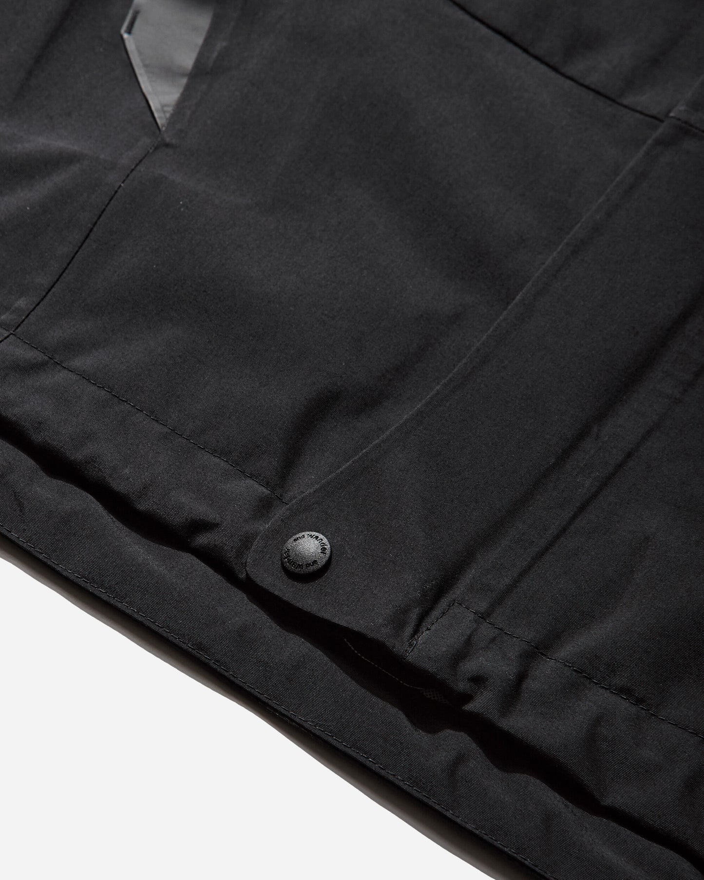 and wander 4  2.5L Hiker Rain Jacket Black Coats and Jackets Jackets 5745211003 010