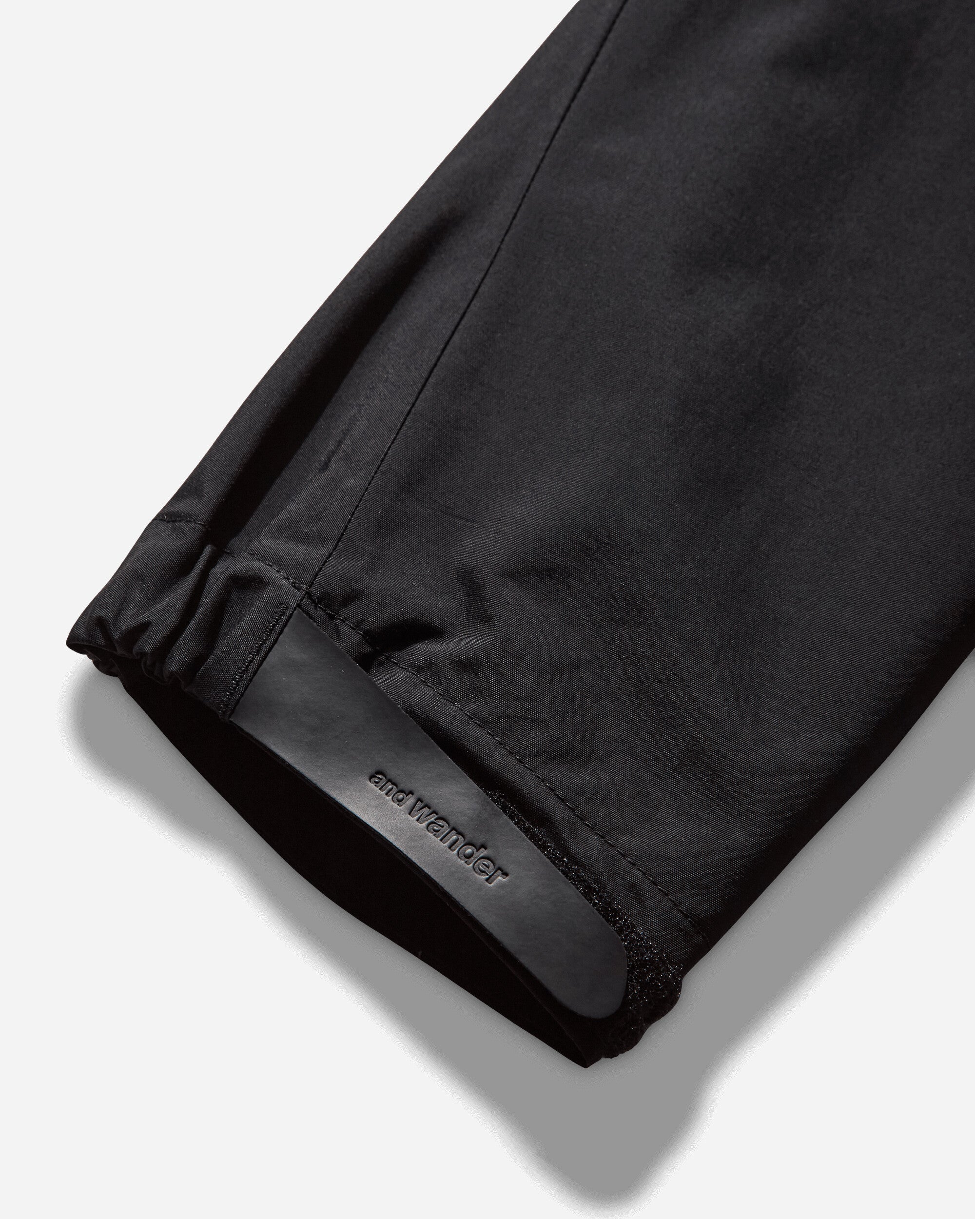 and wander 4  2.5L Hiker Rain Jacket Black Coats and Jackets Jackets 5745211003 010