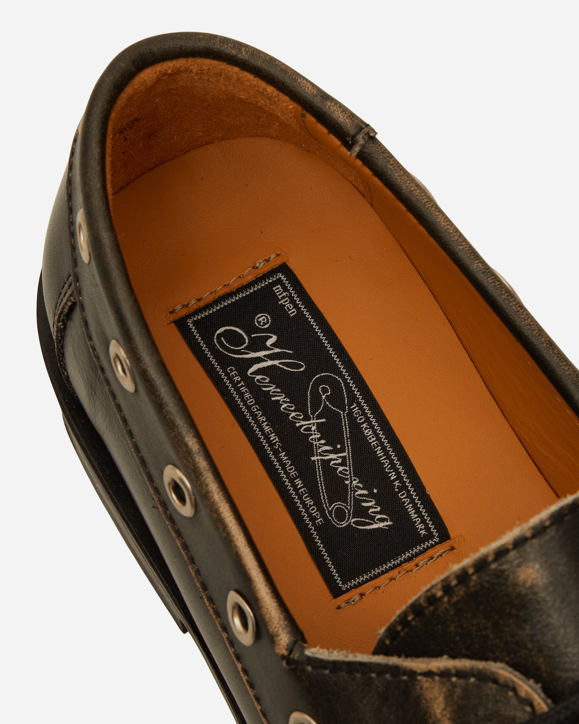 mfpen Scout Deck Shoe Scratched Black Classic Shoes Loafers FM326-001 Black