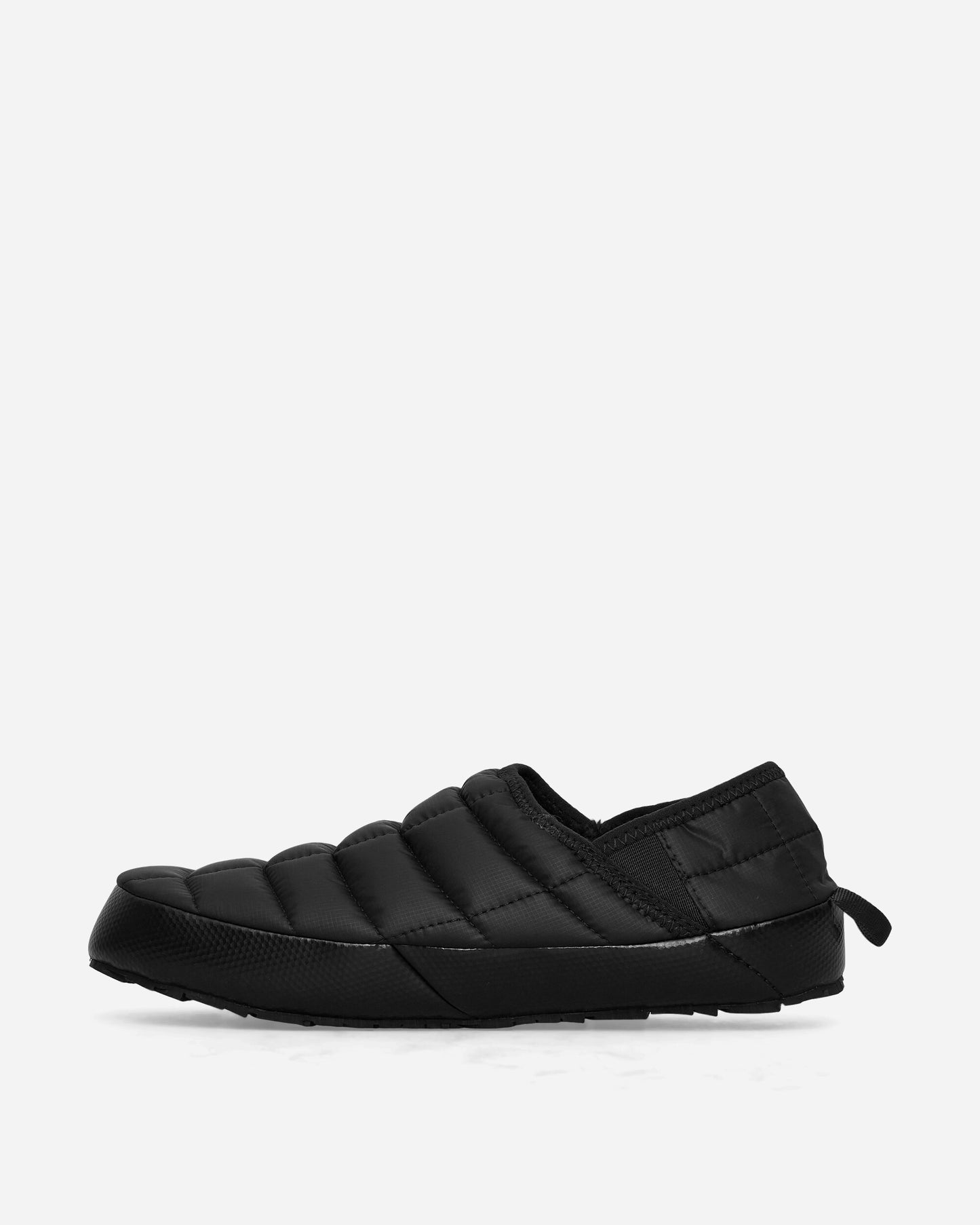 The North Face M Thermoball Traction Mule V Tnf Black/Tnf White Sandals and Slides Sandals and Mules NF0A3UZN KY41